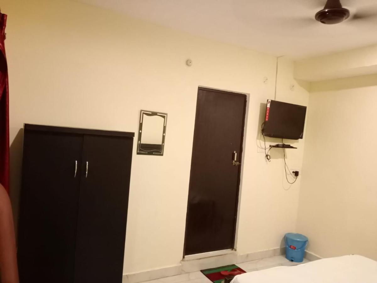 S S Hotel And Restaurant By Wb Economy Jaunpur Dış mekan fotoğraf