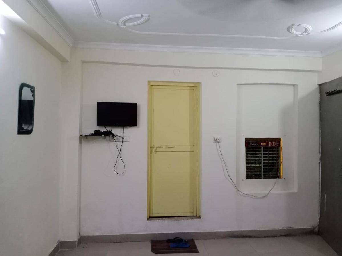 S S Hotel And Restaurant By Wb Economy Jaunpur Dış mekan fotoğraf