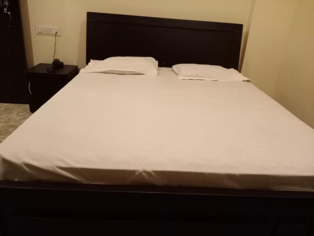 S S Hotel And Restaurant By Wb Economy Jaunpur Dış mekan fotoğraf