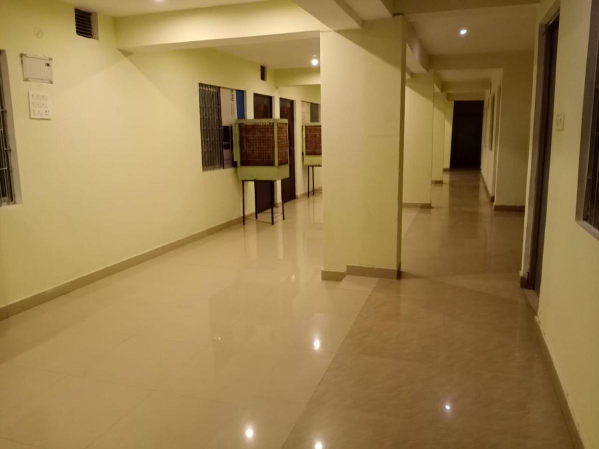 S S Hotel And Restaurant By Wb Economy Jaunpur Dış mekan fotoğraf