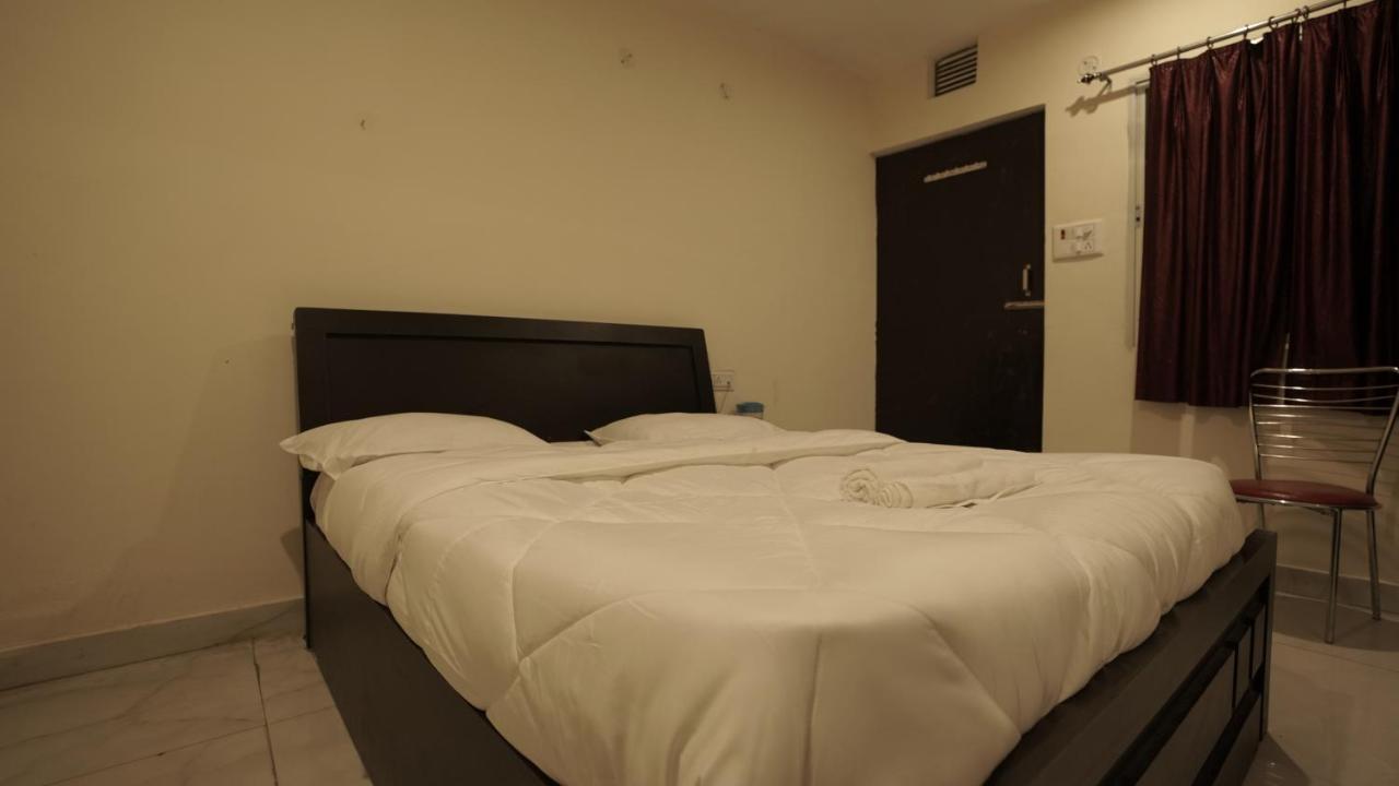 S S Hotel And Restaurant By Wb Economy Jaunpur Dış mekan fotoğraf